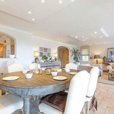 Beautiful Ideally Located On The Hills Of With Sea View *