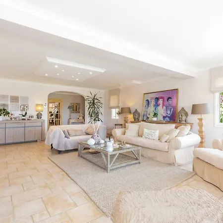 Beautiful Ideally Located On The Hills Of With Sea View Antibes